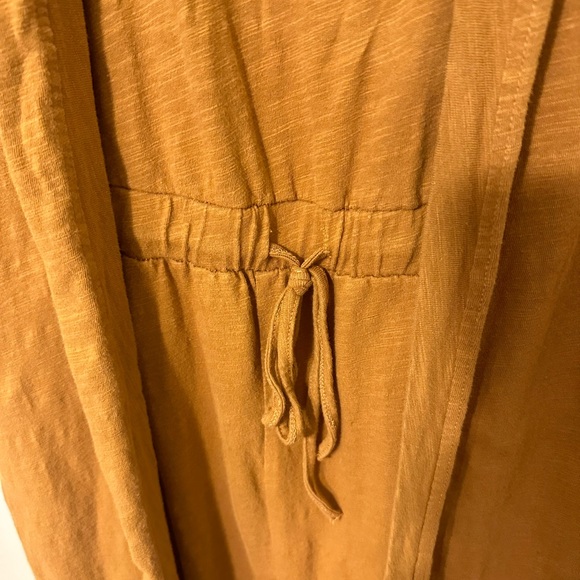 Jumper with tie waist and long top to wear or you can wearr the outfit alone - Picture 2 of 9